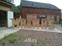 4ft/122cm MR&MRS Letters For Sale finnished in Matte White
