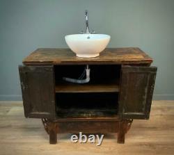Attractive Oriental Carved Washstand With Fitted Basin & Plumbing