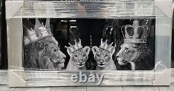 XL LION KING AND QUEEN WITH CROWNS LIQUID ART WALL FRAME CHROME LOOK 82x42cm