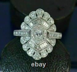 Bague de fiançailles vintage en filigrane des années 1920 avec diamant lab-grown taille ovale de 2,79 carats