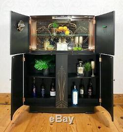 Cocktail Cabinet, Grand Boissons Cabinet, Et L'or Noir Art Déco, MID De Cent 1960