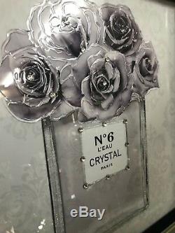 Image De Paillettes De Bouteille De Parfum Lilas Avec Cadre En Diamant Miroir Scintillant