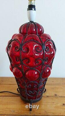 Lampe De Table Antique Anglaise Art Deco Moulded Lampe En Verre Rouge 1920s