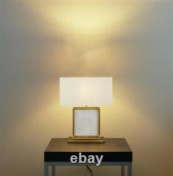 Lampe De Table Cubis Style Art Déco Moderne En Satin Bras Et Verre Avec L'ombre De Velours