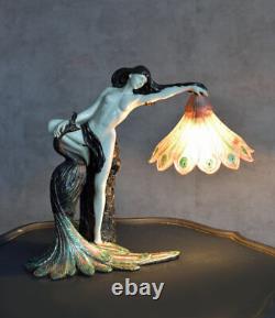 Lampe de table Art Nouveau, lumière féminine, lampe de table avec nu féminin, lampe de table avec paon pour chevet.