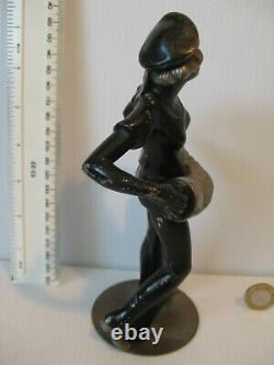 Rare Vintage Style Hagenauer Art Déco Métal Figurine Lady Squeeze Box