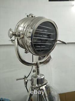 Réplique de projecteur de style maritime Hollywood Royal Master Light sur trépied pour la décoration intérieure