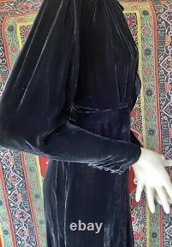 Robe de cocktail en velours de soie noir Art Déco vintage