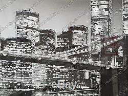 Skyline De New York En Noir Et Blanc Avec Cristaux, Œuvres D'art Liquides Et Cadre De Miroir Biseauté