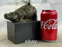 Statue Sculpture de hippopotame de style Art Déco, Art Nouveau, en bronze à vendre