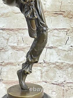 Style Art Déco - Statue en bronze signée Pierre Laurier, sculpture danseuse gitane, décoration