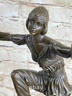 Style Art Déco - Statue en bronze signée Pierre Laurier, sculpture danseuse gitane, décoration