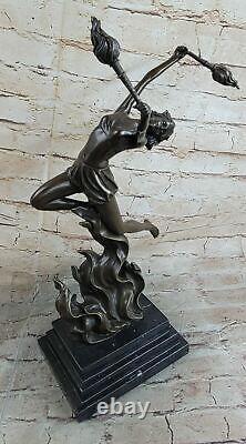 Style Art Déco Œuvre d'Art en Bronze Authentique Sculpture Détaillée Faite à la Main Statue