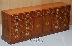 Superbe Vintage Burr Yew Bois Campagne Militaire Enfilade Commode