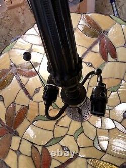 Tiffany Style Dragonfly 25 Po. Lampe En Verre Teintée Utilisée Condition